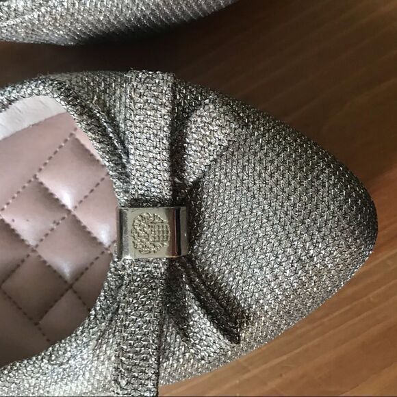 Vince Camuto - Picture 3 of 9